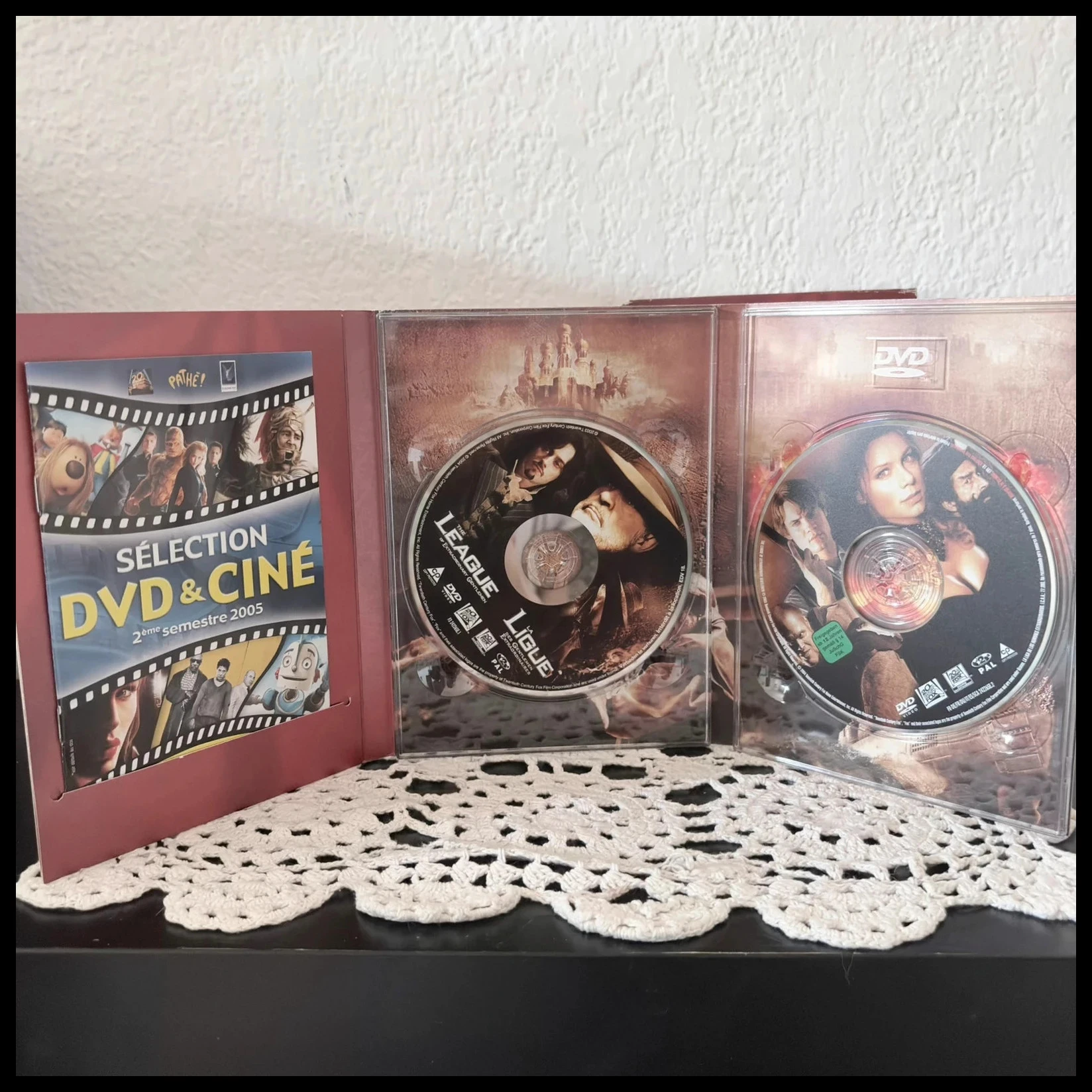 Coffret DVD Édition Prestige La Ligue des Gentlemen Extraordinaires – 2 Collector DVD – photo 3